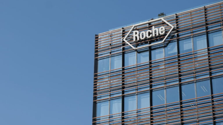 STAT+: Roche gets a lung cancer win with its KRAS drug divarasib